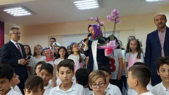 Şehit Abdülhamit Kaya İmam Hatip Ortaokulu İngilizce Dil Sınıfı Yıl Sonu Etkinliği Yaptı
