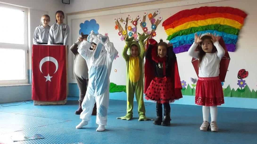 Kılıç Köyü İlkokulu Okul Öncesi Çocuklarından Gösteri