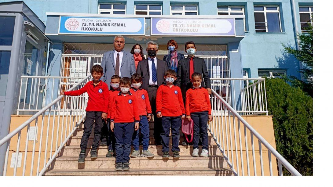 Çiftlikköy Milli Eğitim Müdür'ü Muhammet Beşir Okul Ziyaretlerine Devam Ediyor